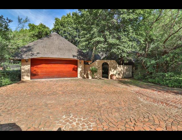 4 BEDROOM HOUSE FOR SALE IN LAKELAND ESTATE